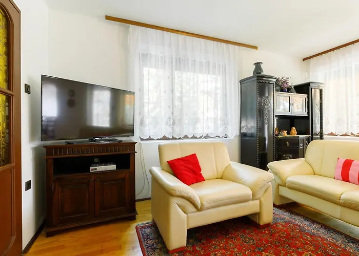 Picea By Interhome 鲍洛通费尼韦什