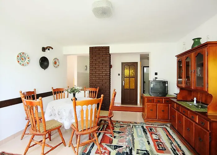 Picea By Interhome * 鲍洛通费尼韦什